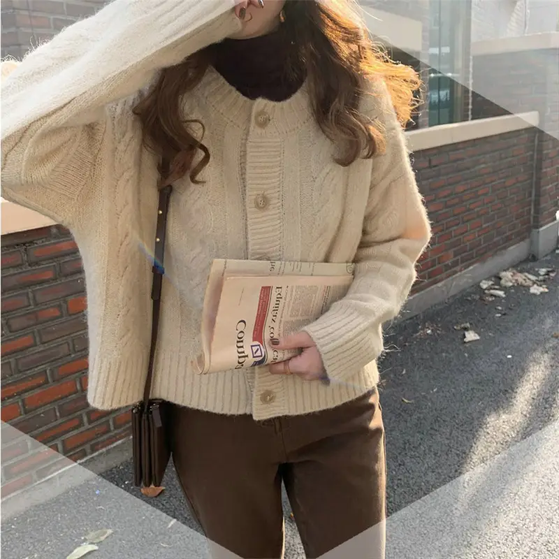 Women's New Knitted Velvet Cardigan Sweater — feature 6
