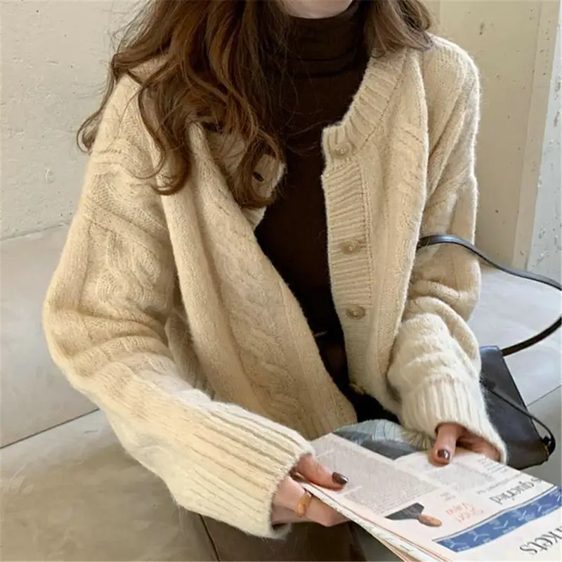 Women's New Knitted Velvet Cardigan Sweater — feature 9