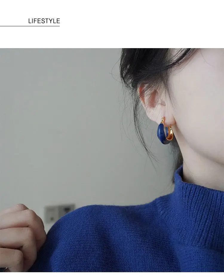 French Retro Blue Square Earrings 2022 — feature 4