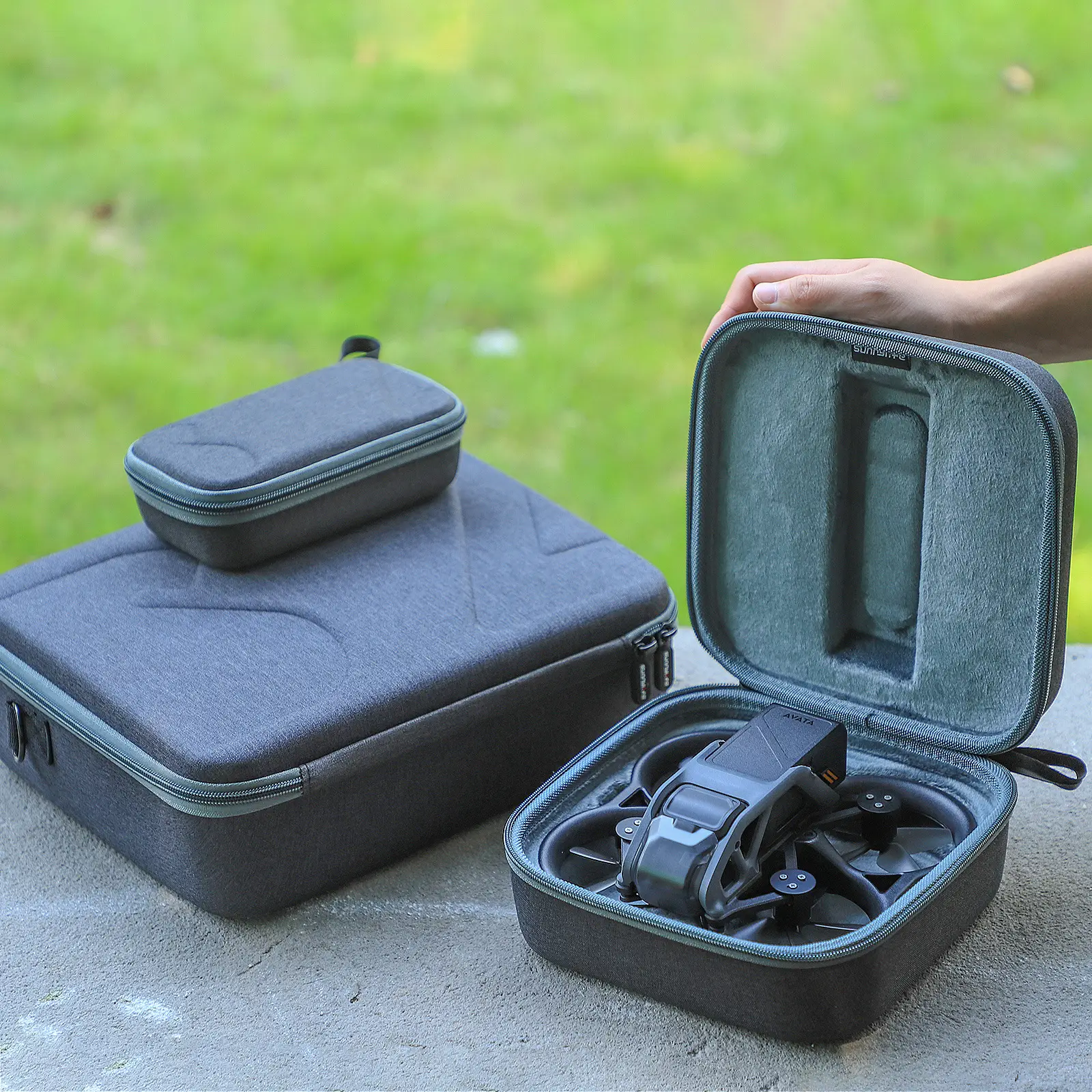 DJI Flight Glasses with 4 Fans & Remote Control - Image 5