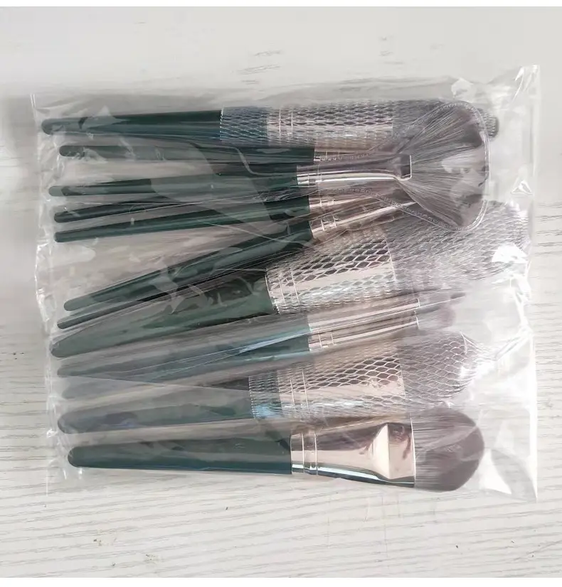 14-Piece Makeup Brush Set for Students & Professionals β feature 16