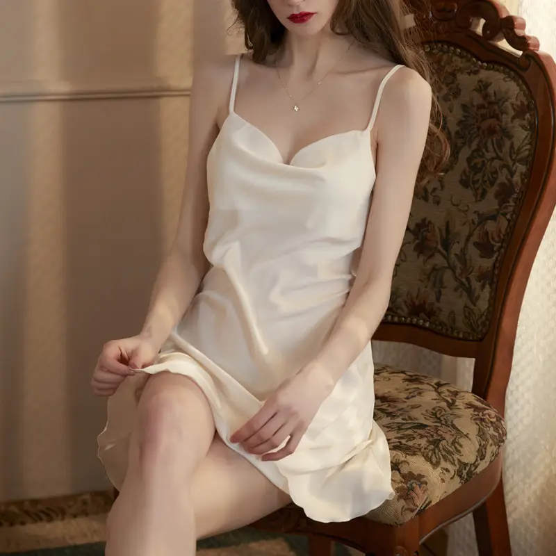creamy-white [single skirt]]