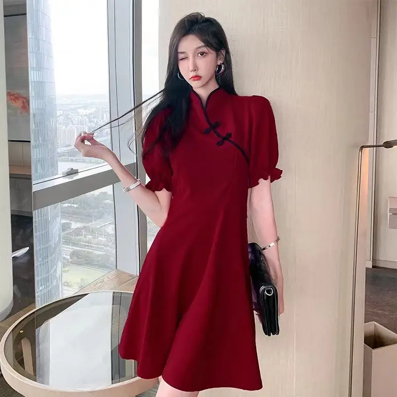 Black Slimming A-Line Dress with Puff Sleeves — feature 4