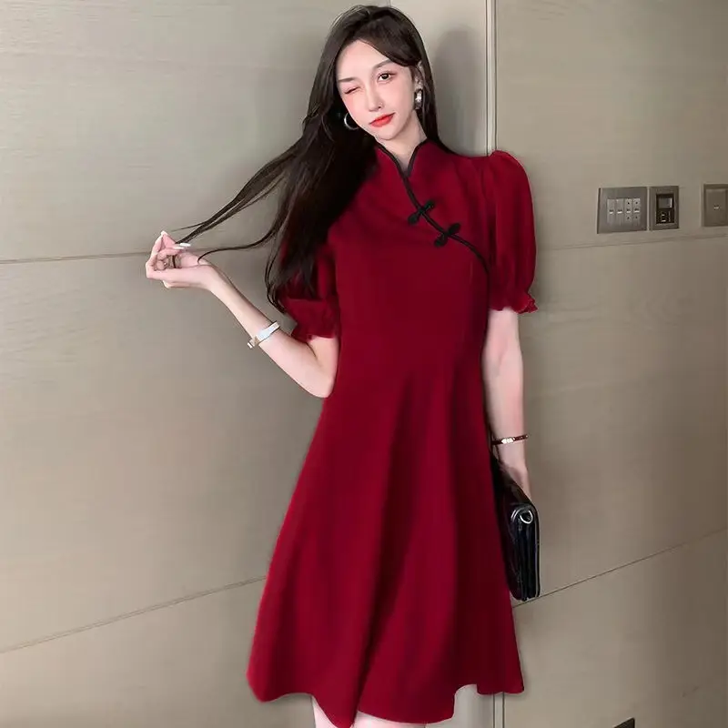 Black Slimming A-Line Dress with Puff Sleeves - Image 2
