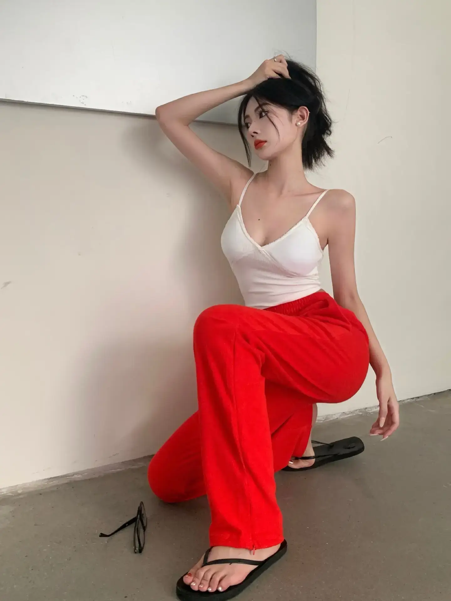 Pink V Neck Camisole Top with Built-In Chest Pad — feature 20
