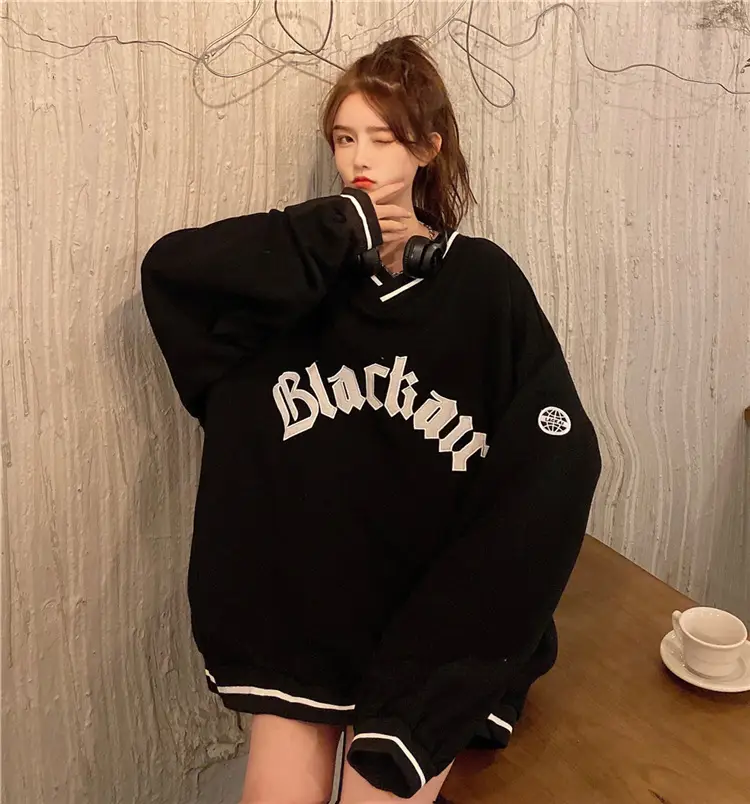 Black Star V-Neck Sweatshirt Women 2022 Winter — feature 21