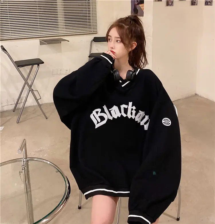 Black Star V-Neck Sweatshirt Women 2022 Winter — feature 28