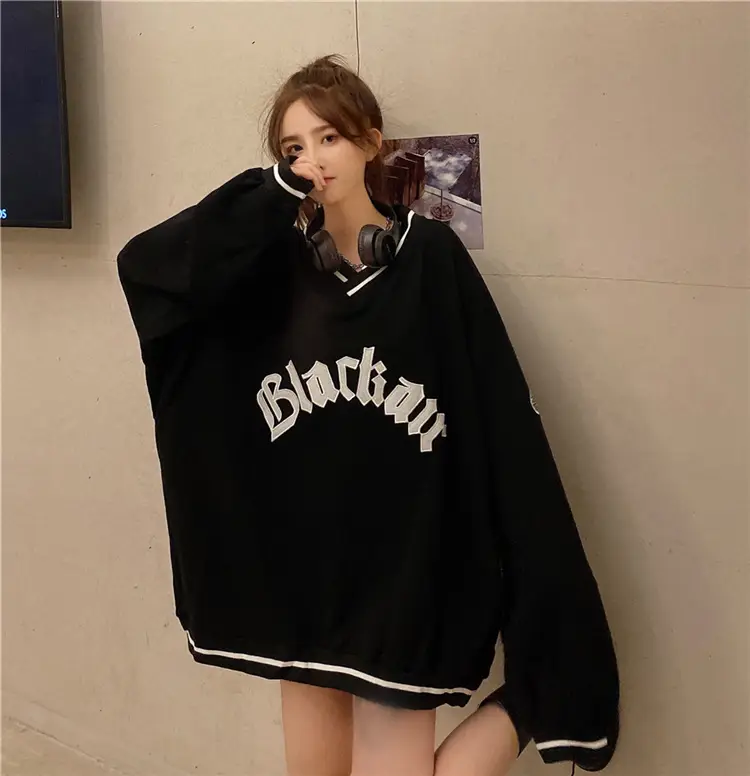 Black Star V-Neck Sweatshirt Women 2022 Winter — feature 31