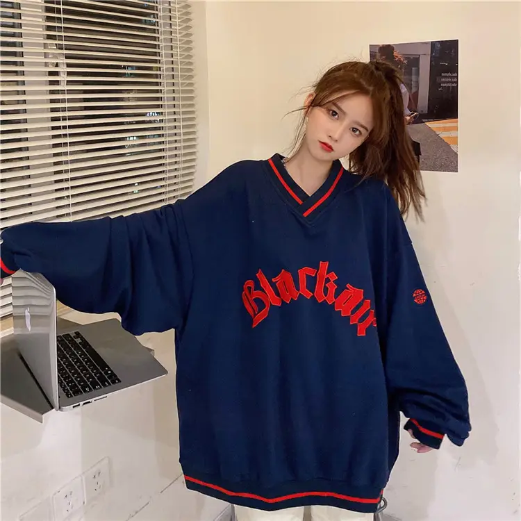 Black Star V-Neck Sweatshirt Women 2022 Winter — feature 5