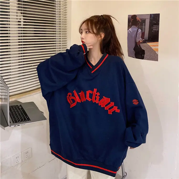 Black Star V-Neck Sweatshirt Women 2022 Winter — feature 6