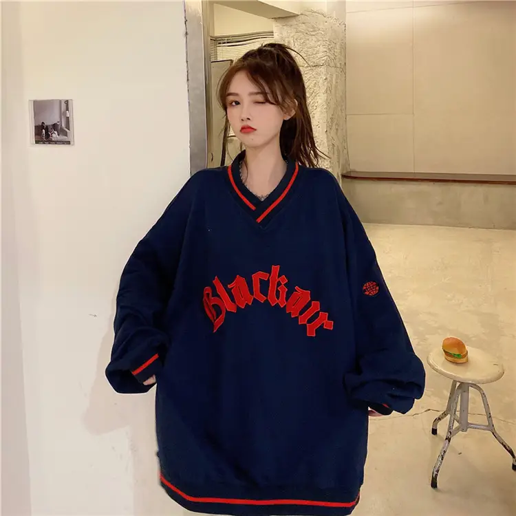 Black Star V-Neck Sweatshirt Women 2022 Winter — feature 8