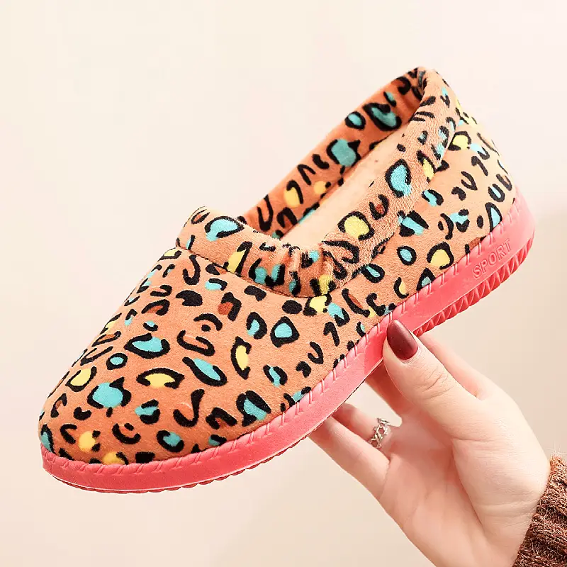 Winter New Home Cotton Slippers Comfortable Warm fleece-lined Slip-on Women's Cotton Shoes Soft Sole Trendy All-match Daily