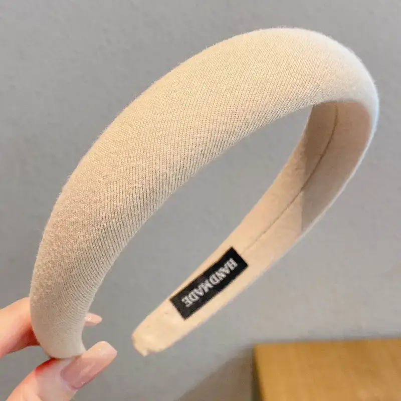 White Soft Skull Top Headband for Women Winter Hairpin - Image 12
