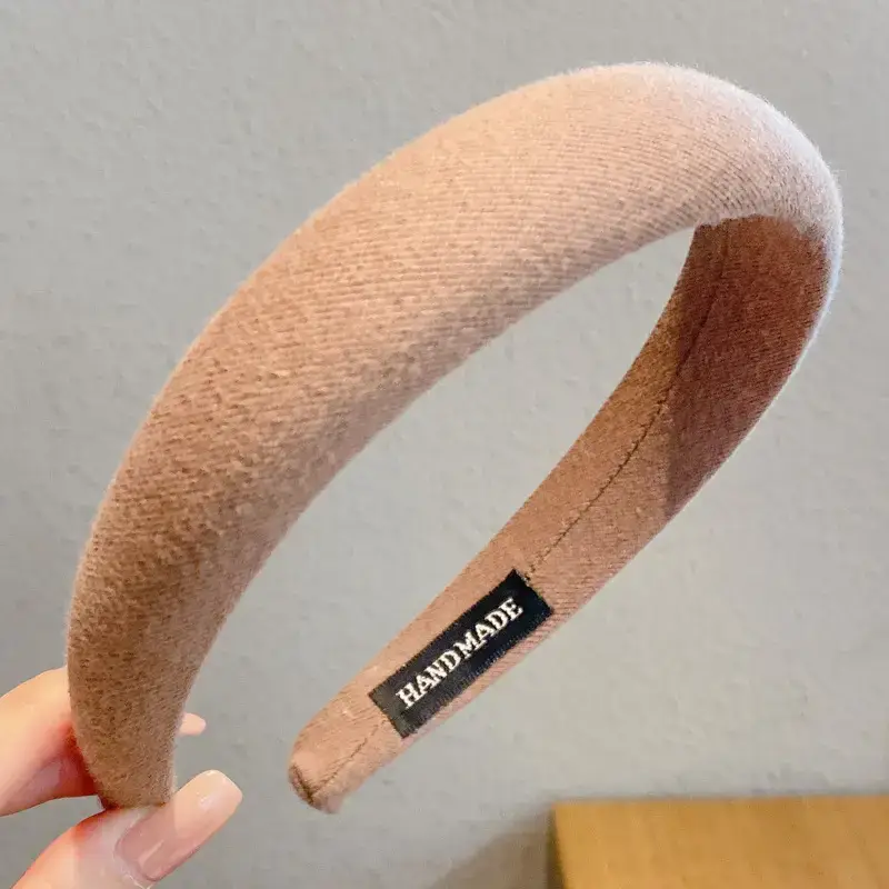 White Soft Skull Top Headband for Women Winter Hairpin - Image 13
