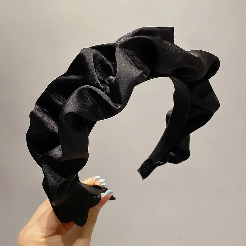 White Soft Skull Top Headband for Women Winter Hairpin - Image 18