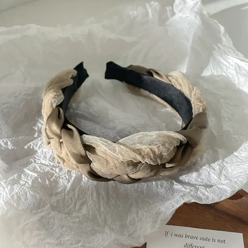 White Soft Skull Top Headband for Women Winter Hairpin - Image 29