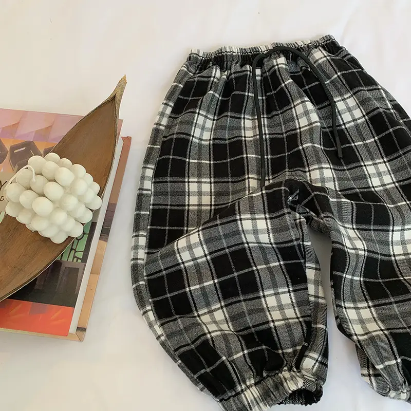Black Plaid Loose Pants for Boys Women Casual Wear - Image 3