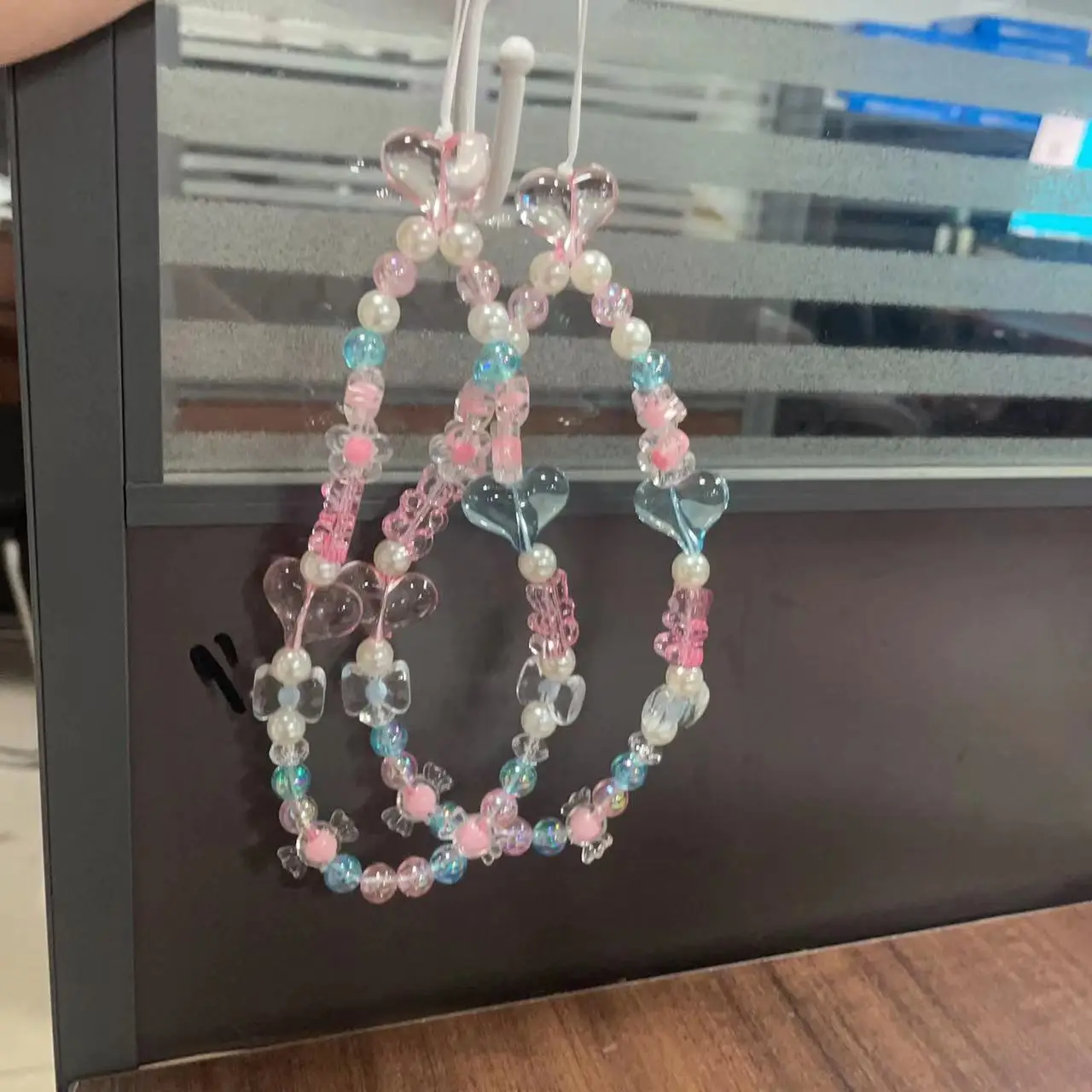 Pink Flower Pearl Bracelet for Women Unisex - Image 9