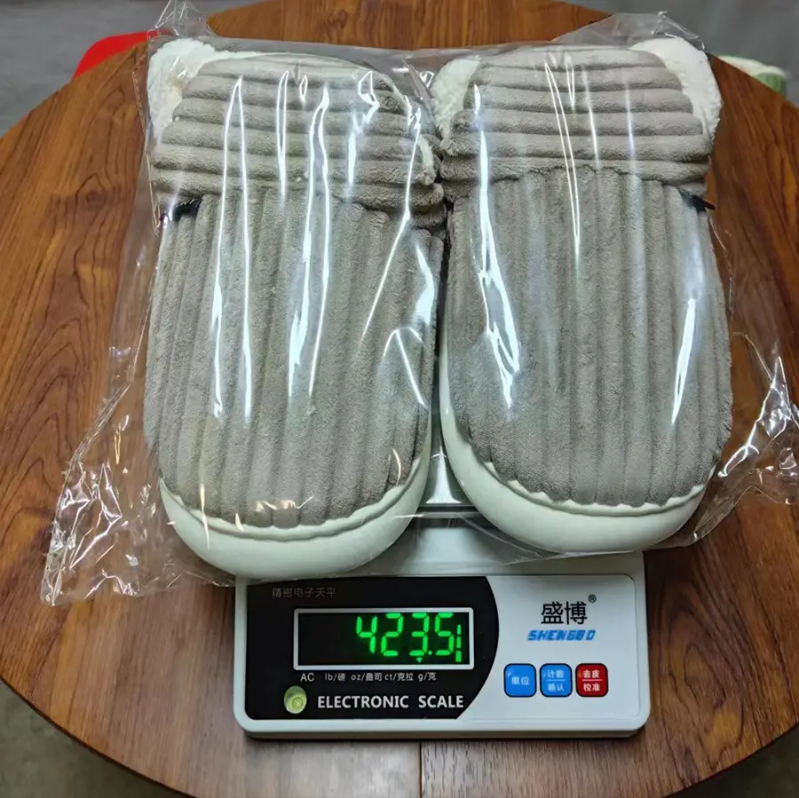 2025 Winter Closed-Back Cotton Slippers for Men, Thick-Soled Indoor and Outdoor Non-Slip Warm Cotton Shoes for Couples and Elderly Women — feature 5