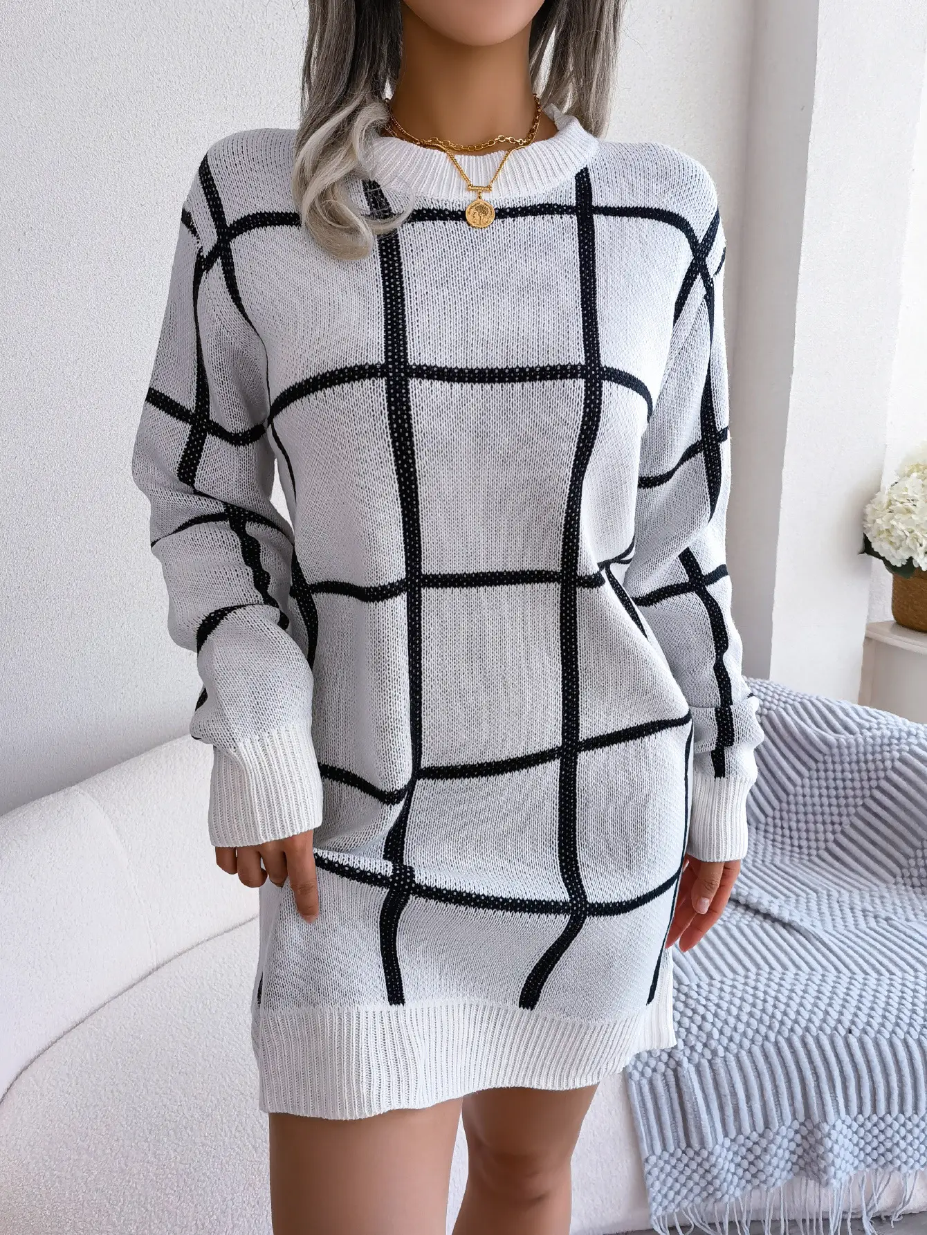 2025 Women's Beige Black Grid Long Sleeve Skirt - Image 2