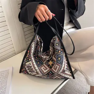 Women's Brown PU Leather Crossbody Bag with Pendant — feature 9