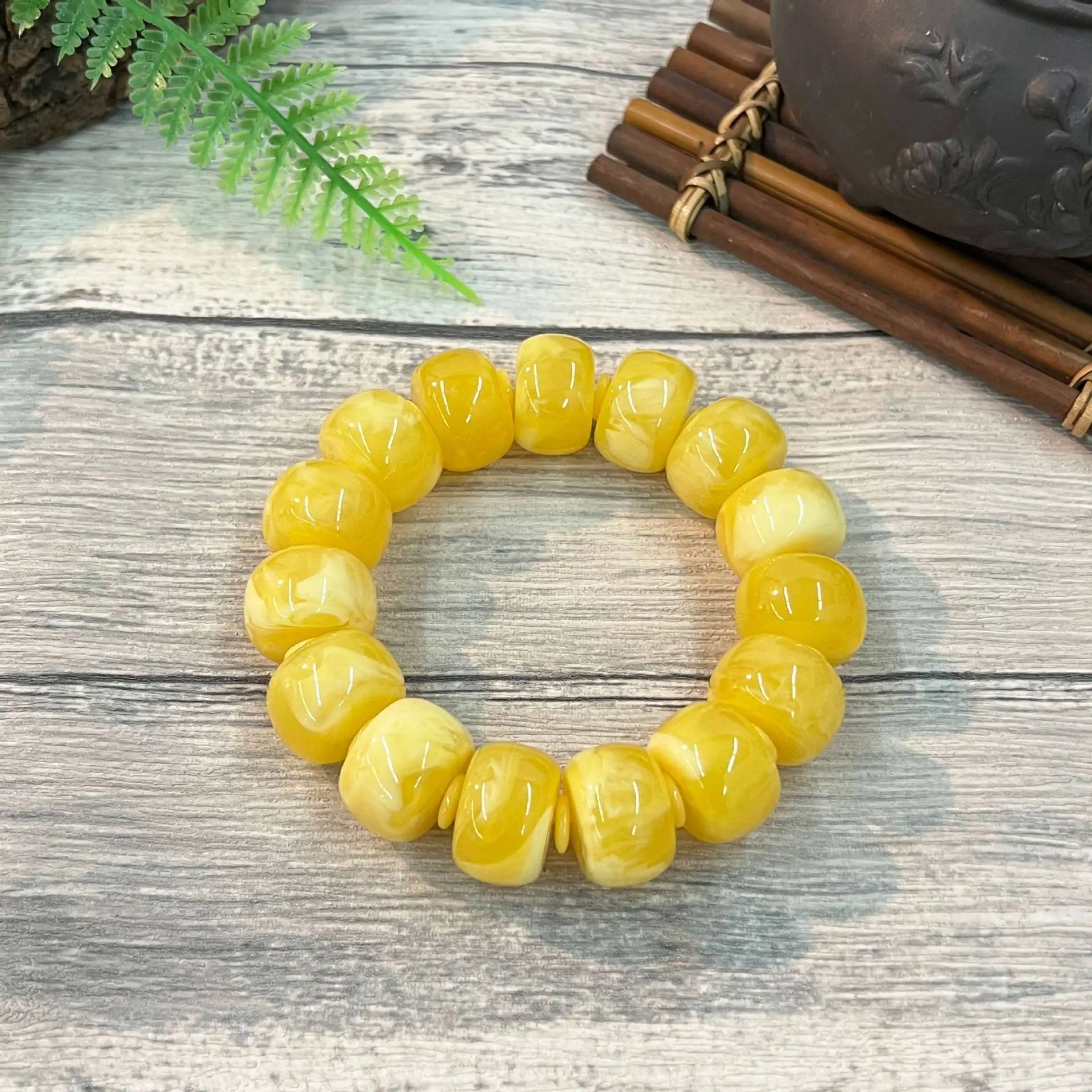 Russian White Nectar Beads Single Circle Live Second Generation Floating Water Fluorescent Amber Beeswax Bracelet - Image 4