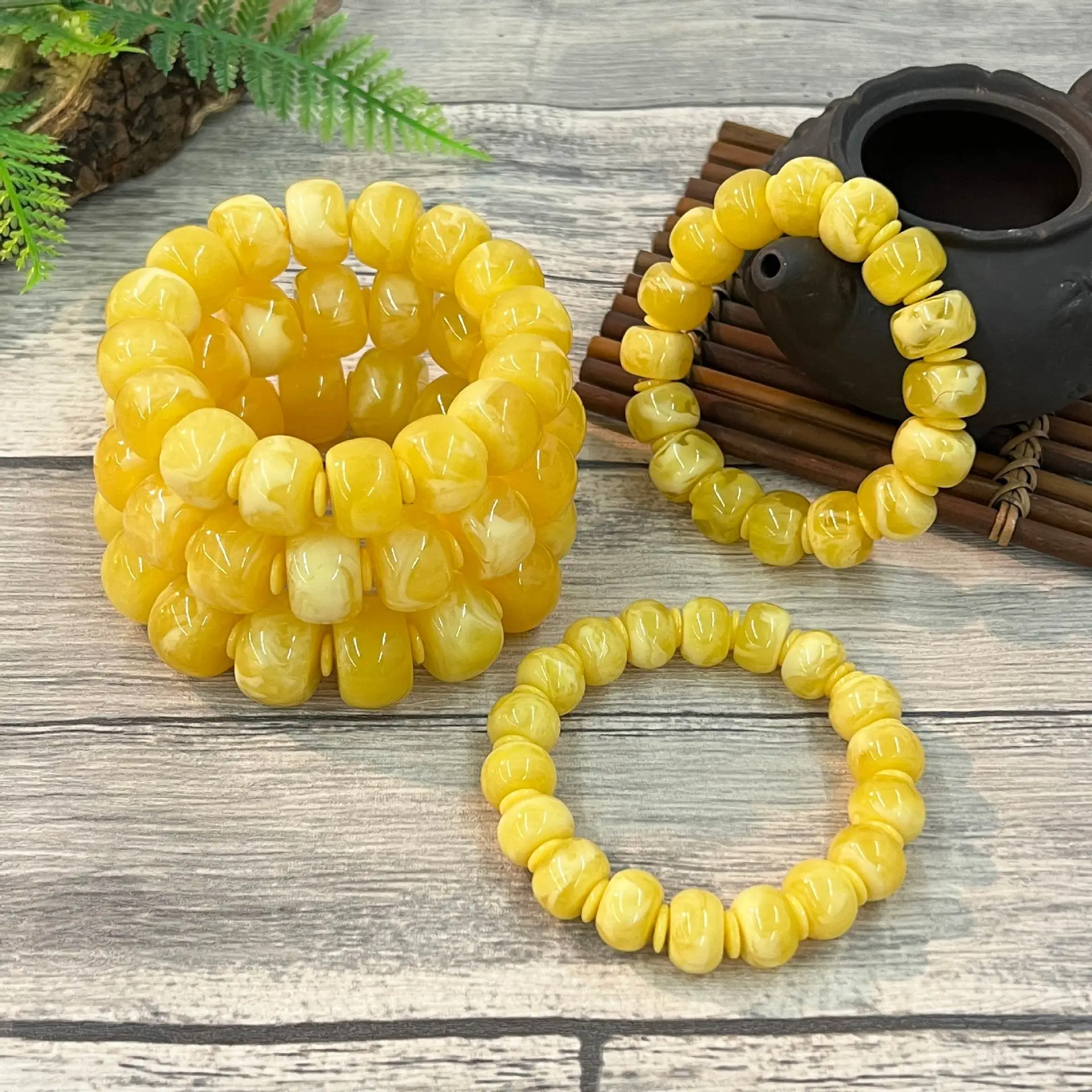 Russian White Nectar Beads Single Circle Live Second Generation Floating Water Fluorescent Amber Beeswax Bracelet — feature 5
