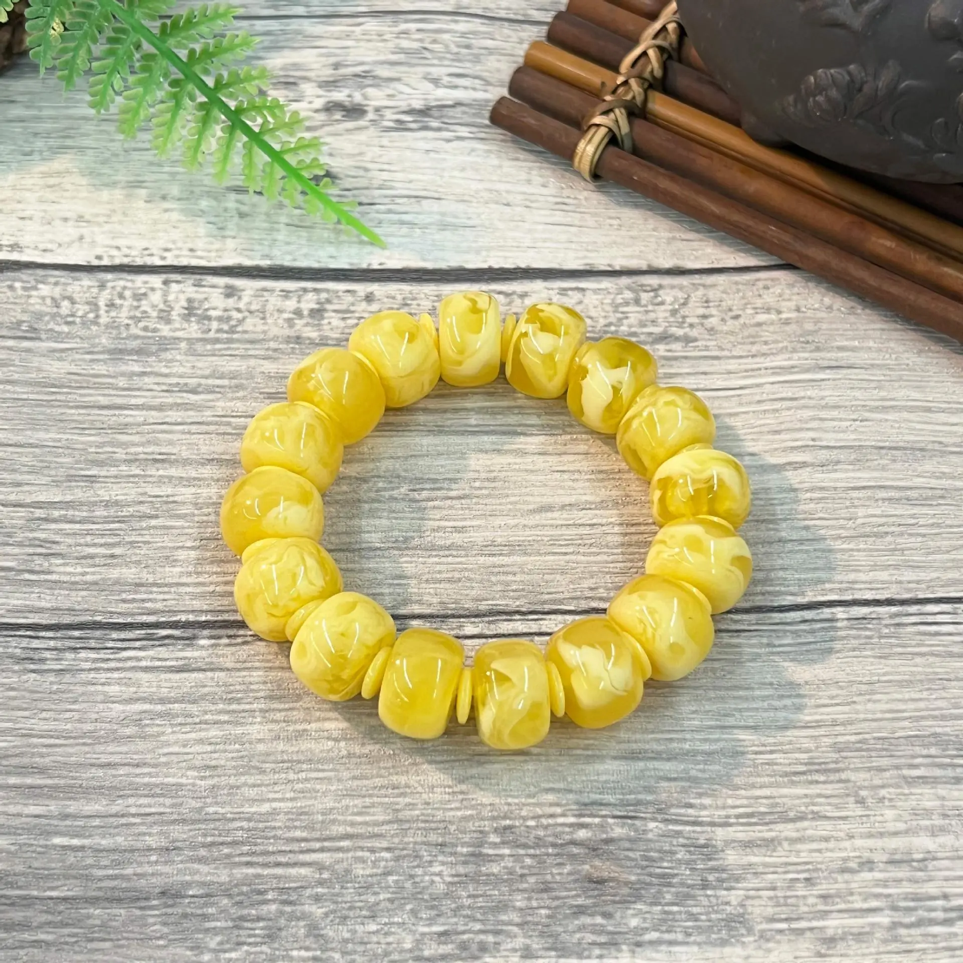 Russian White Nectar Beads Single Circle Live Second Generation Floating Water Fluorescent Amber Beeswax Bracelet — feature 7