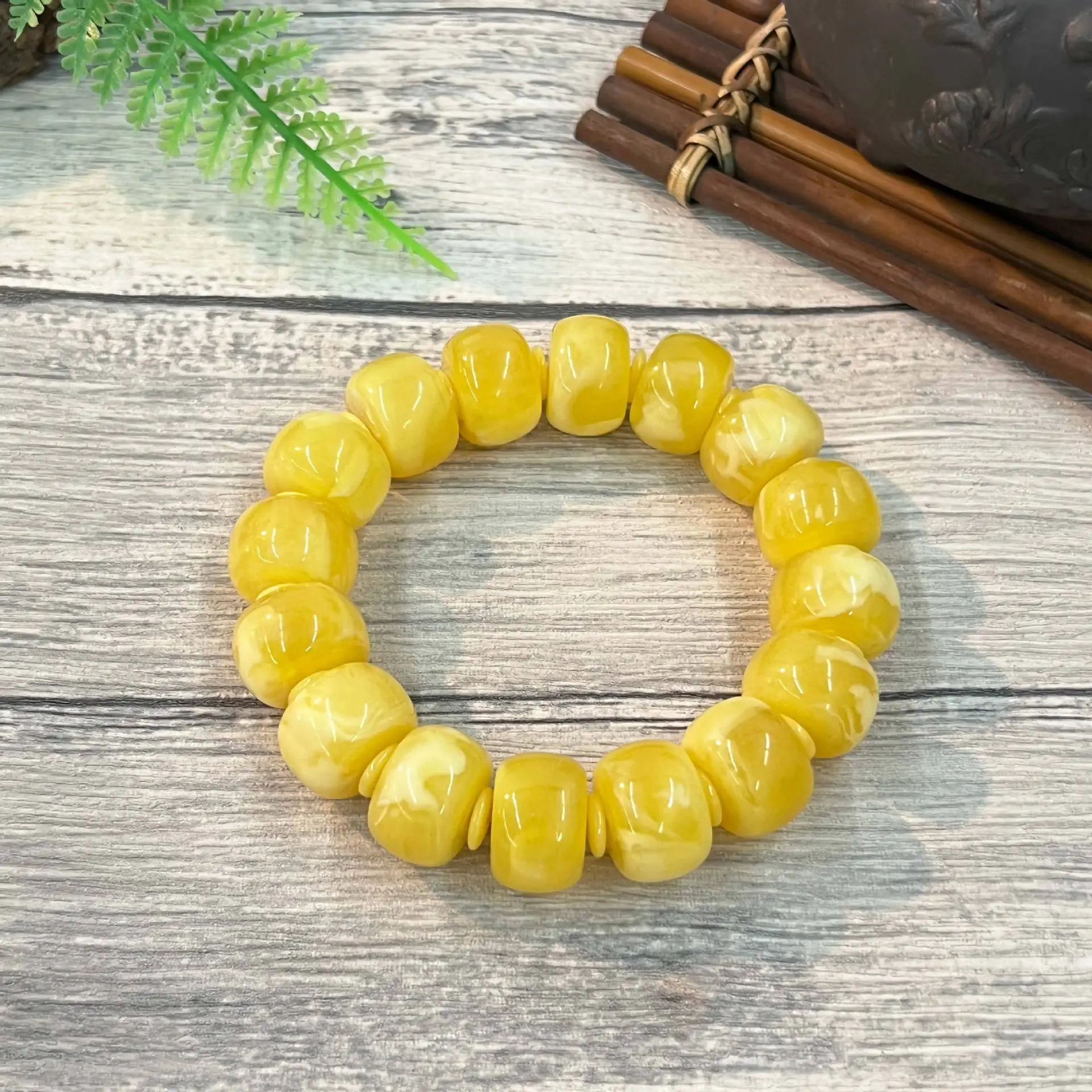 Russian White Nectar Beads Single Circle Live Second Generation Floating Water Fluorescent Amber Beeswax Bracelet — feature 8