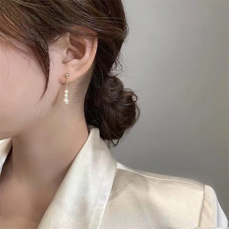 小巧精致天然淡水珍珠耳环高级感气质s925银针渐变