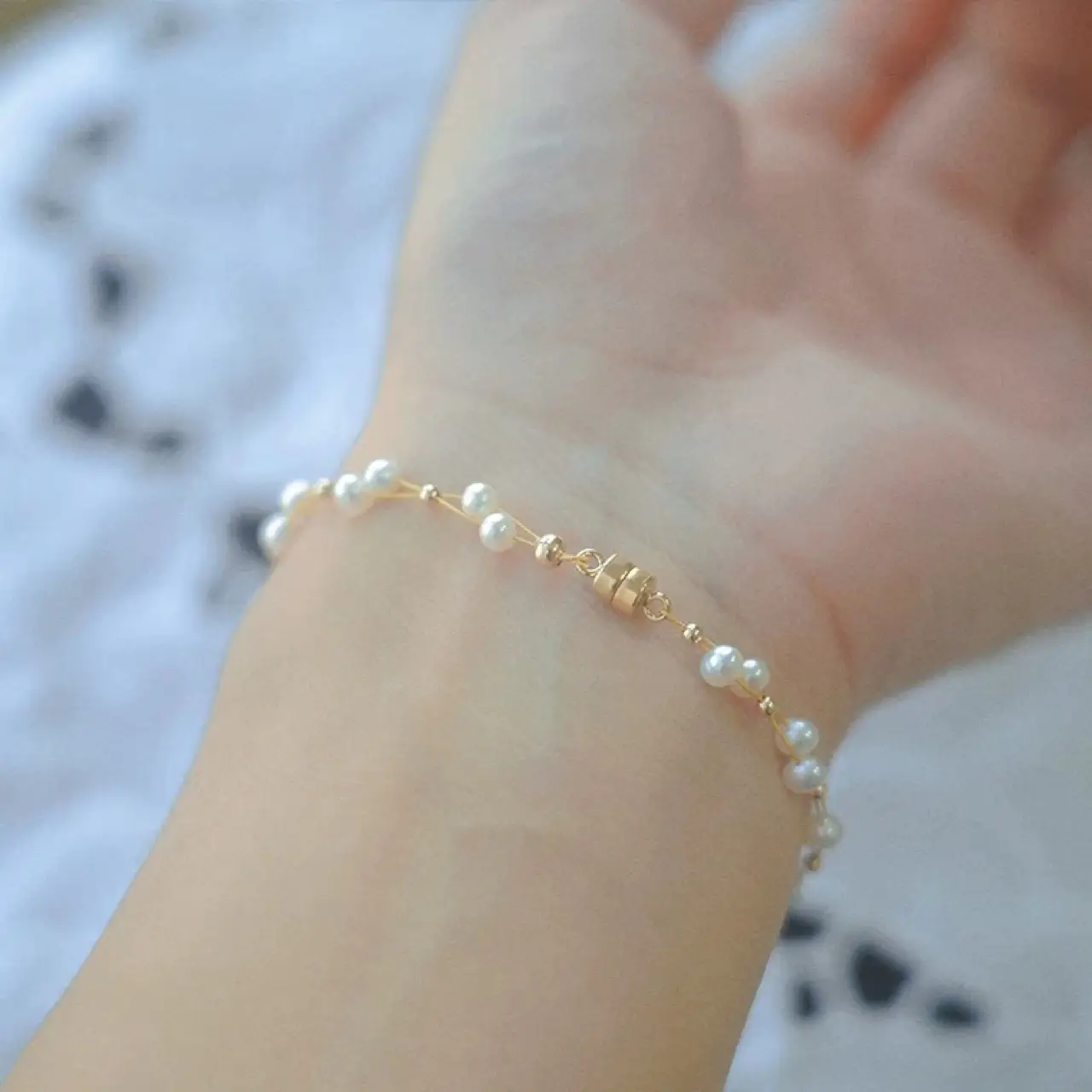 Pearl Bracelet 14K Gold with Iron Buckle for Women — feature 9