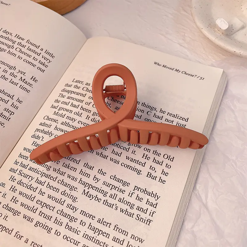 New French Elegant Shark Clip Large Back Head Clip - Image 7