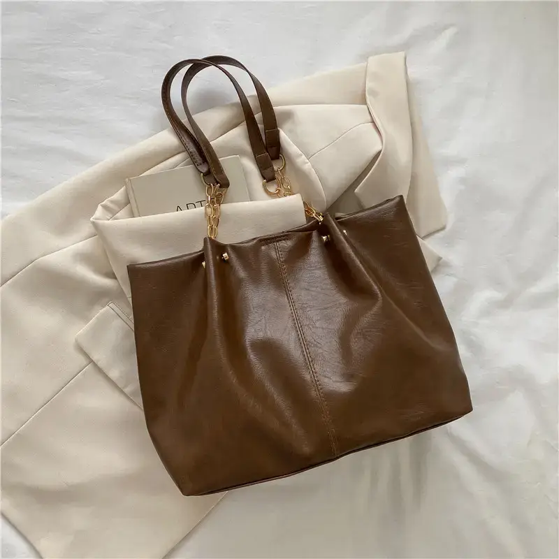 White Chain Shoulder Bag Large Capacity Women's Tote