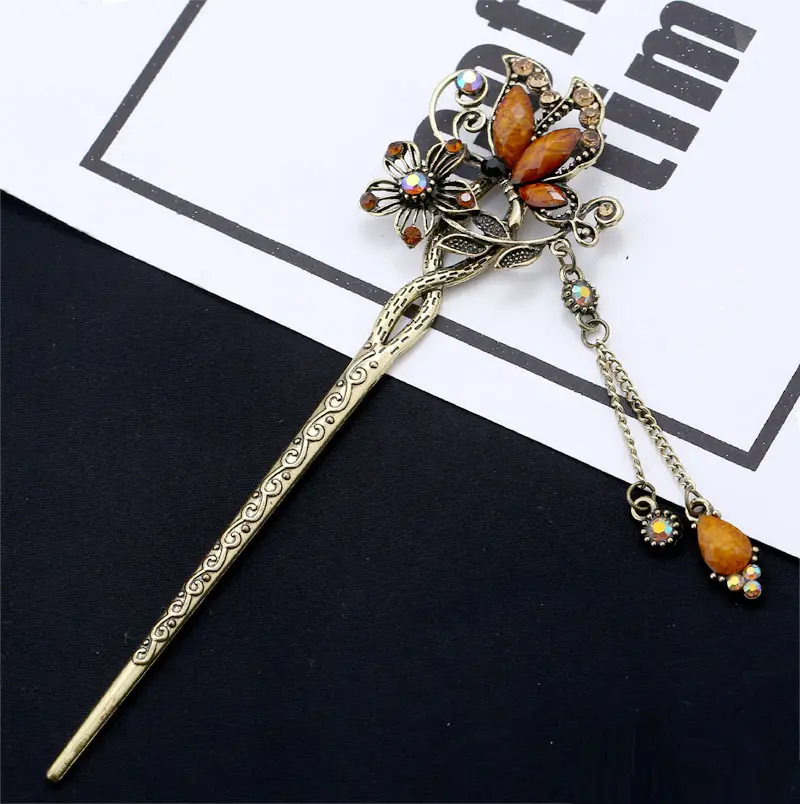 Vintage Floral Hairpin with Red Diamond Inlay - Image 4
