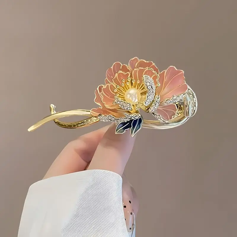 Retro Pearl Butterfly Hairpin with Antique Pan Head