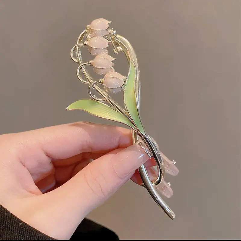 Retro Pearl Butterfly Hairpin with Antique Pan Head