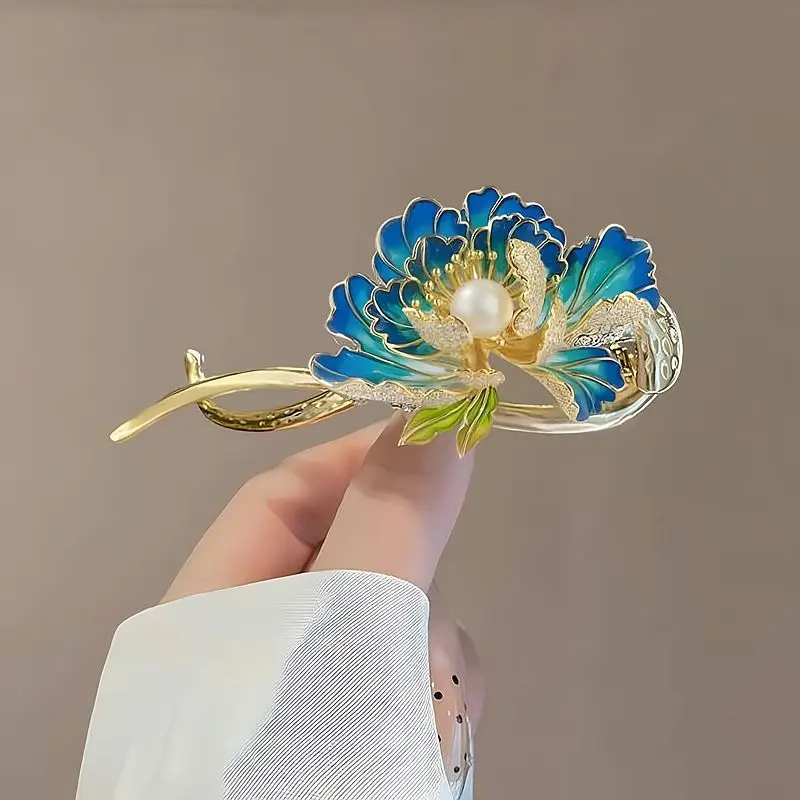 Retro Pearl Butterfly Hairpin with Antique Pan Head