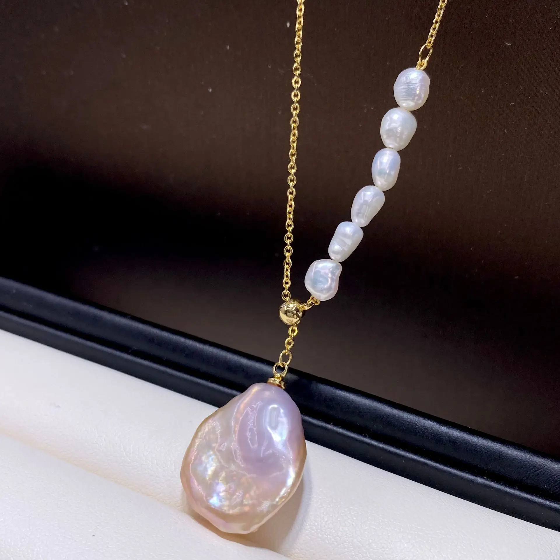 Natural Freshwater Pearl Pendant with Magic Color Design - Image 3