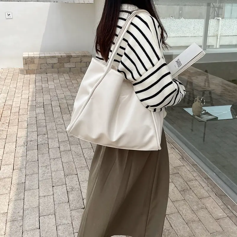 Women's Black Textured Tote Bag with Niche Design - Image 8
