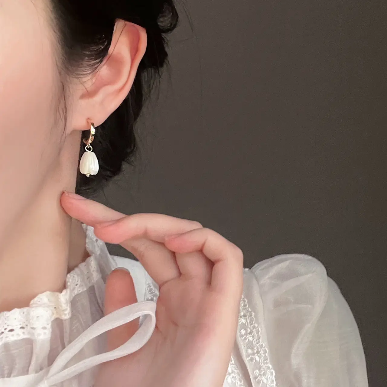 White Jade Tulip Earrings 925 Silver Needles 14K Pocket Gold Mori - Image 4