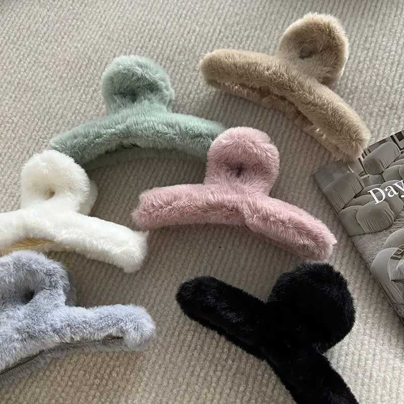 Plush Clip Hairpin for Women Large Soft Green