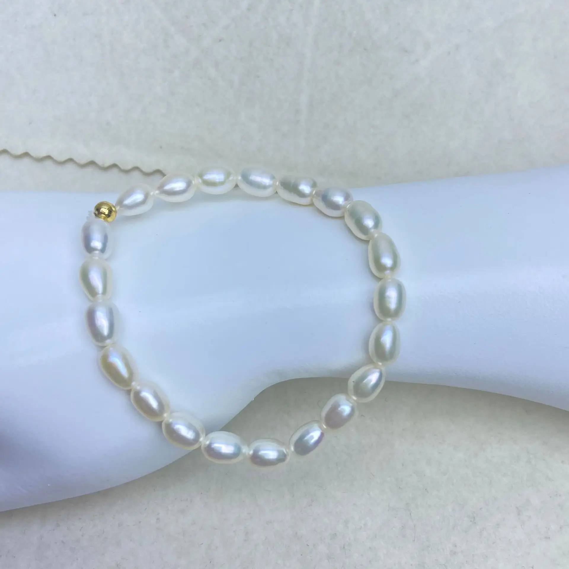 5mm Pearl Bracelet for Women Elegant Casual Wear - Image 6