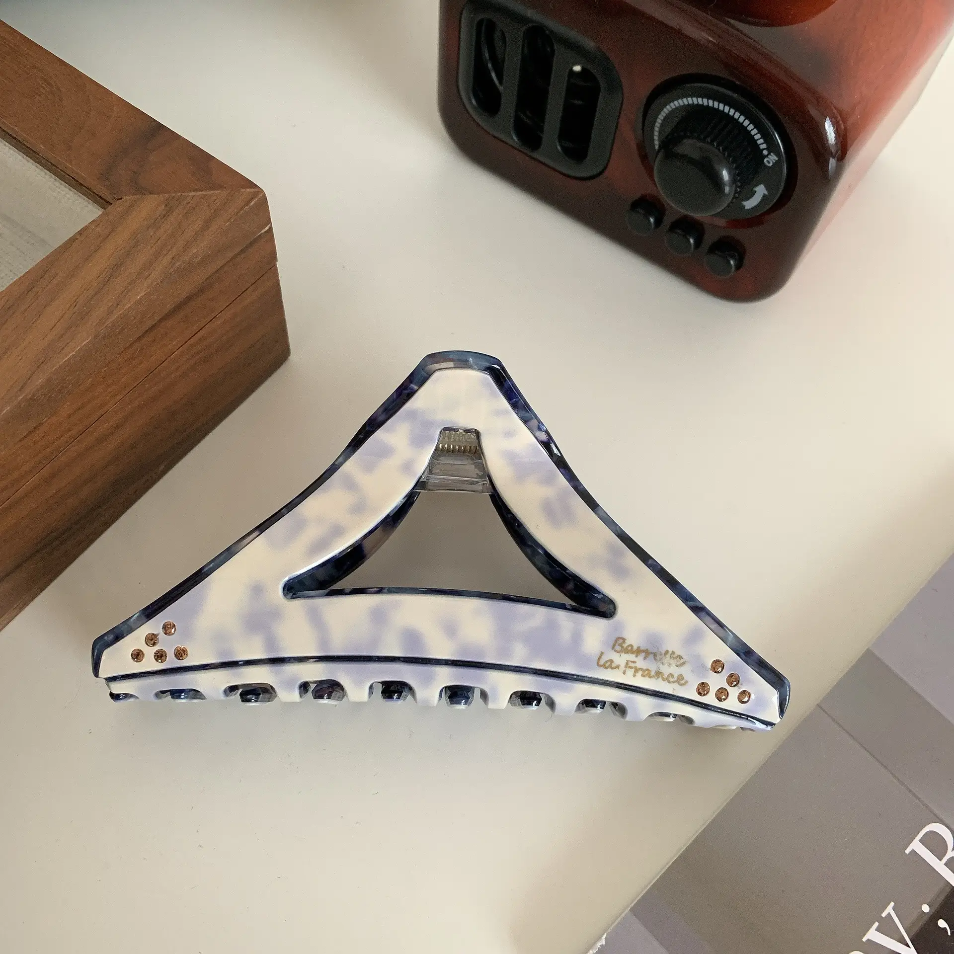 18# White purple triangle