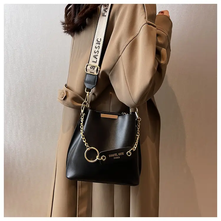 Korean Style Large Women's Bag Brown Leather 2026 — feature 22