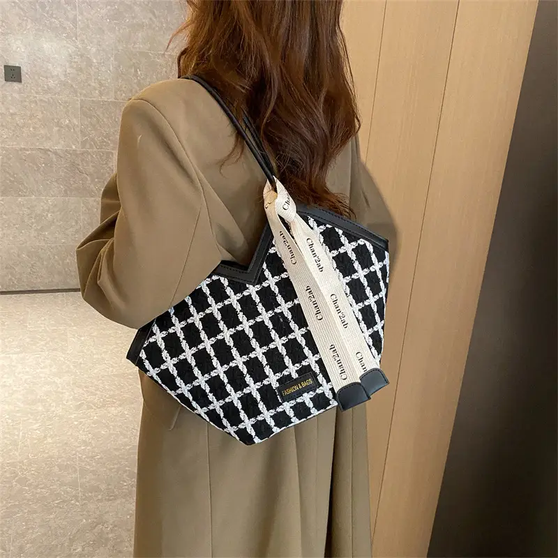 Women Textured Plaid Shoulder Bag 2026 Spring Summer - Image 3