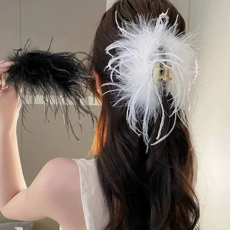 Super Fairy Feather Clip Large Elegant Hairpin Women's Head Shark Clip - Image 3