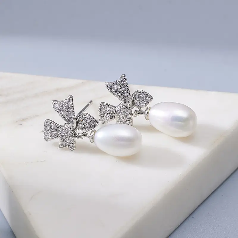 2022 New Popular Micro-inlaid Zircon Bow Freshwater Pearl Earrings Women's - Image 4