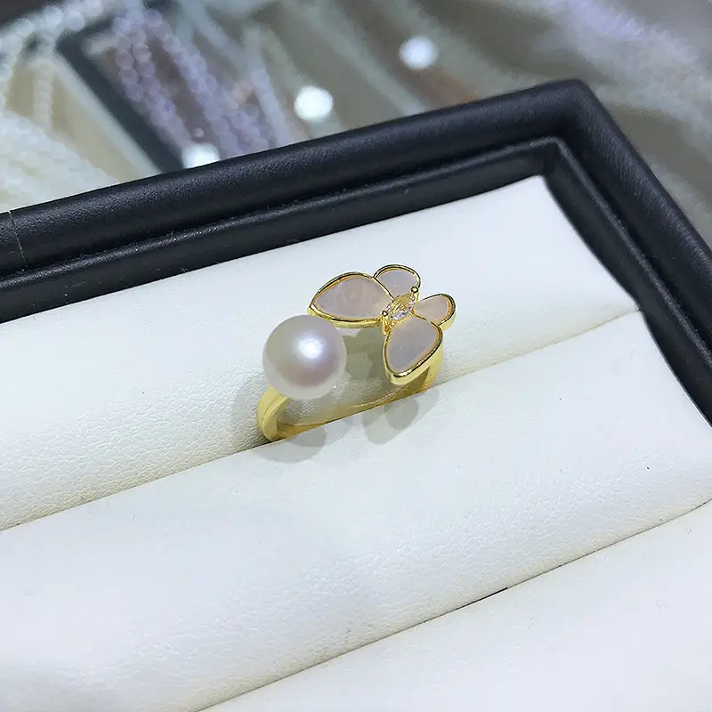 Butterfly Pearl Ring 7mm Steamed Mother of Pearl - Image 2