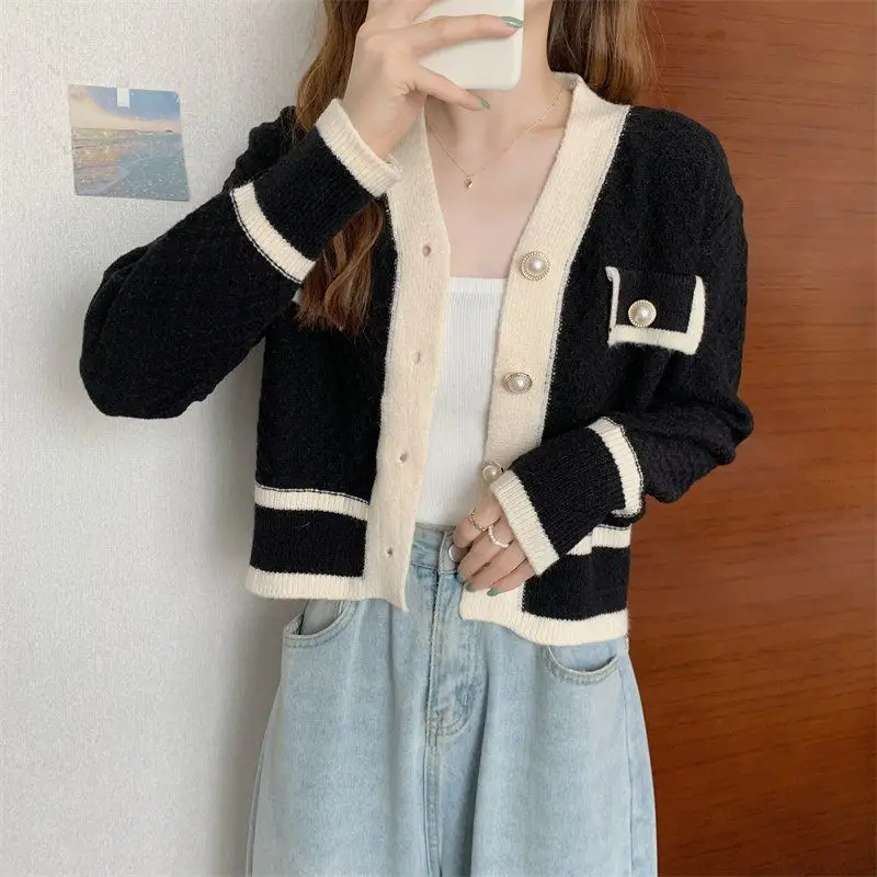 Women's Black White Knit Cardigan Jacket Autumn 25 — feature 16