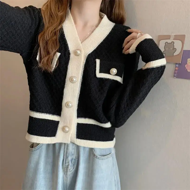 Women's Black White Knit Cardigan Jacket Autumn 25 — feature 23